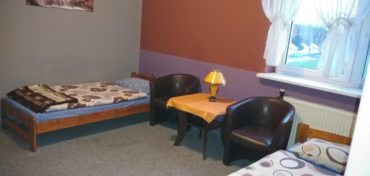 Osrodek Sportowo Wypoczynkowy Pustynia Hostel Dębica Exterior foto
